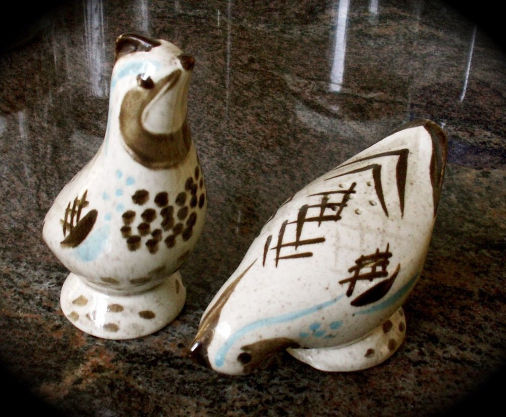 Pair Red Wing Pottery Bob White Salt Pepper Shakers