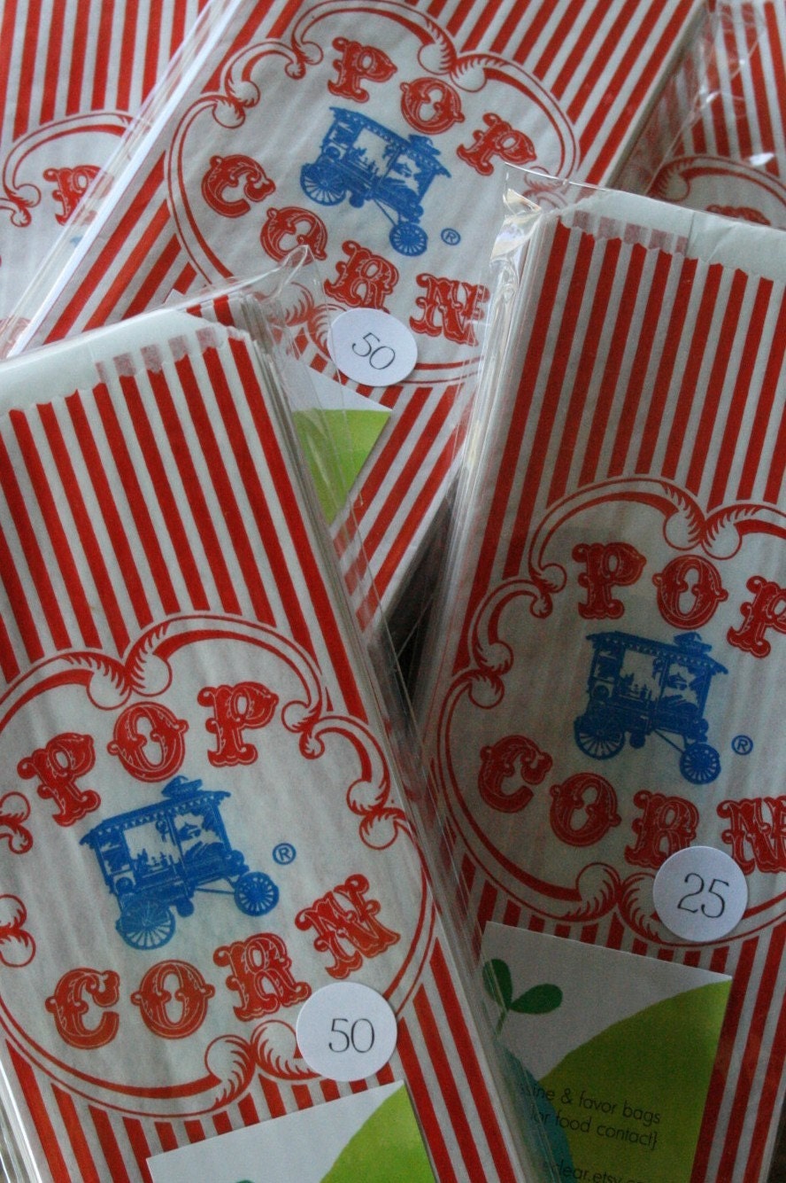 Vintage Style Wagon Popcorn Bags - Red and White Stripes - Gusseted 3 1/2 x 2 1/4 x 7 3/4 Inches - set of 25