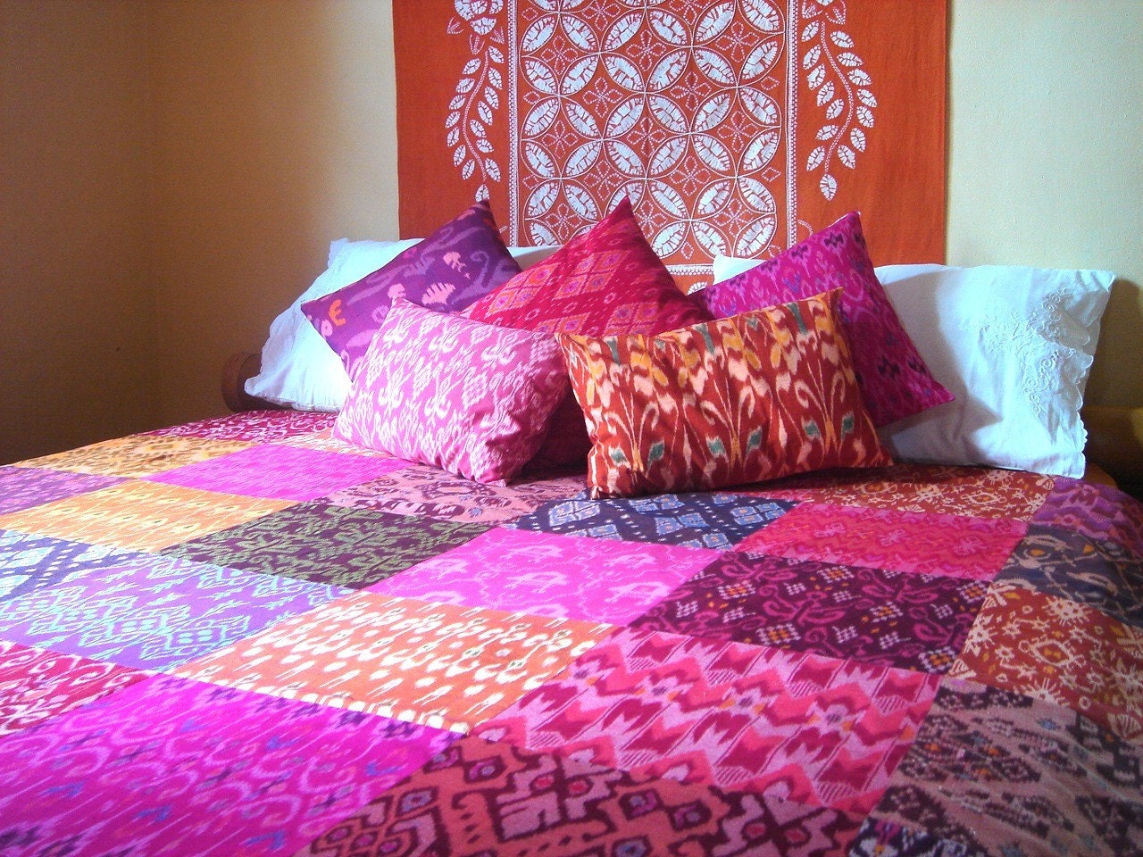Ikat Queen Bed Cover 84x84 - Moroccan Spices