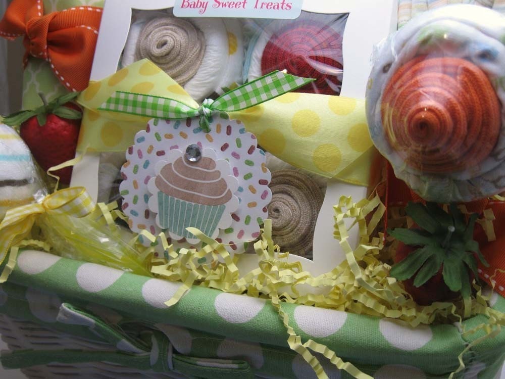 SWEETest Unisex Baby Gift Basket Confection(tm) - A Baby Sweet Treats Original