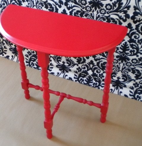 The Little Red Table That Could FREE SHIPPING
