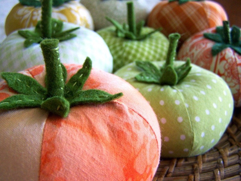 Light Green Polka Dot Tomato Pincushion