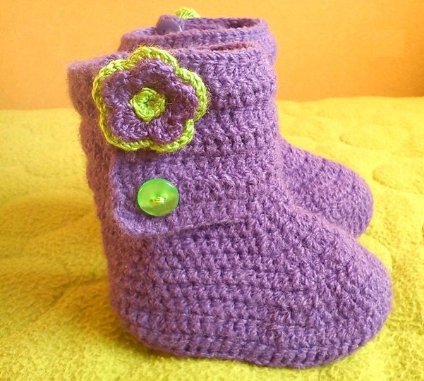 Crochet PATTERN (pdf file) Two sizes New born 0-3 months and Baby  3 - 6 months  Pattern Number 28  - Baby Flower  Ankle Boots
