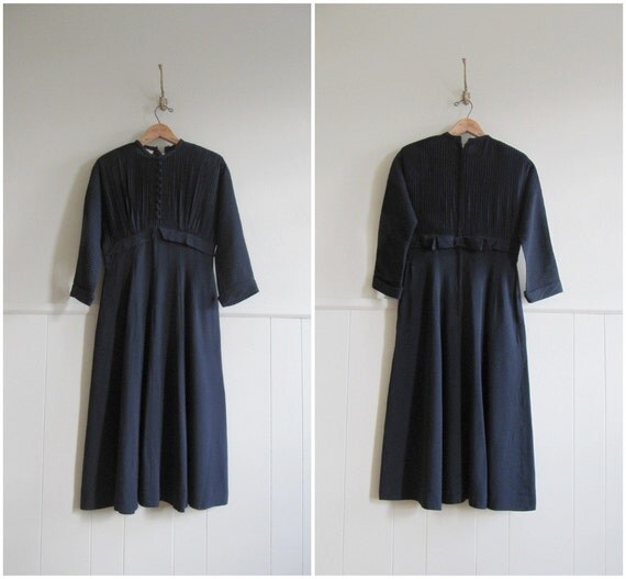 1940s vintage navy blue pin tucked empire waist dress