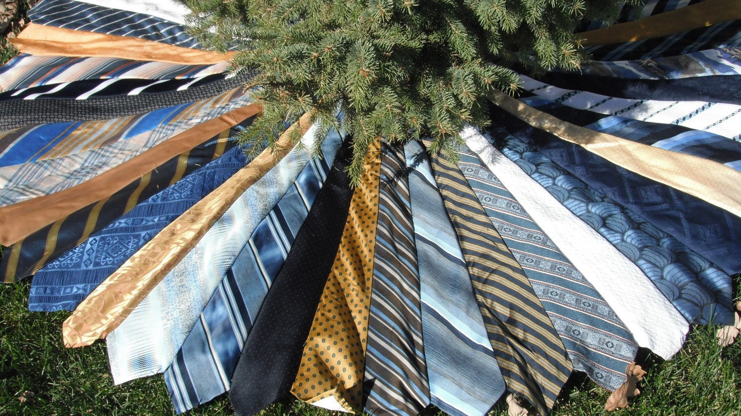 Christmas Tree Skirt - OOAK - Blues and Golds