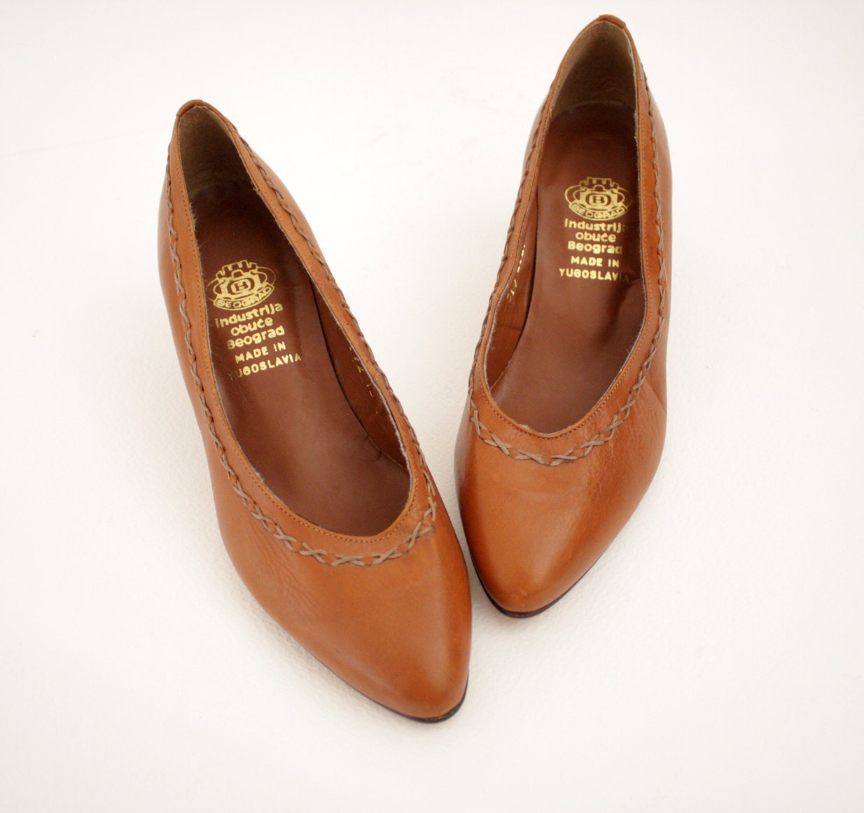 Vintage shoes / brown leather heels