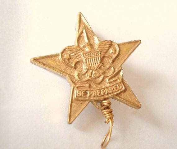 gold star emblem