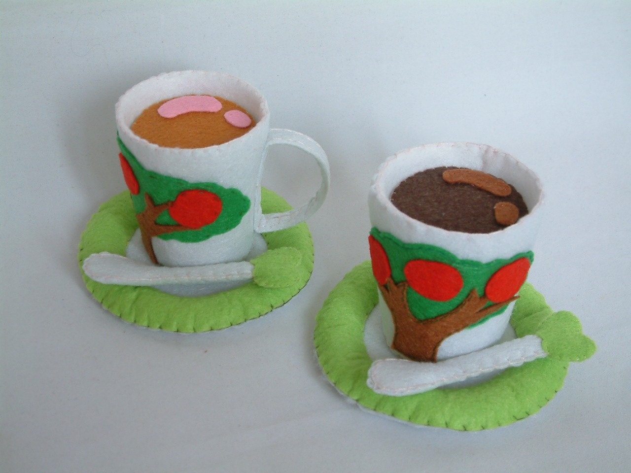 DIY felt apple tea set---PDF Pattern via Email--T21