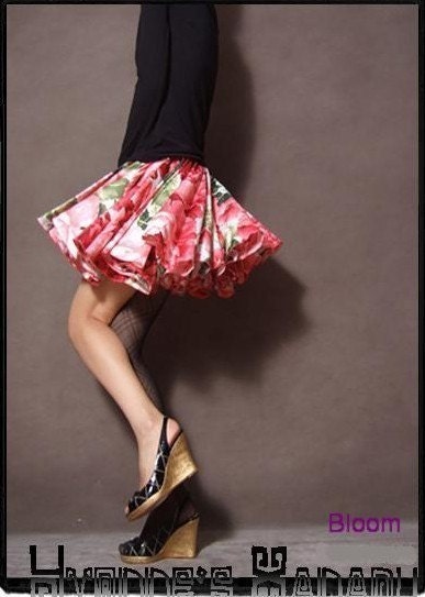 Sexy Red White Floral Cotton Pleated Full Circle Mini Skirt FREE SHIPPING International
