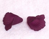 Calla Lily Ruffle Flower Bead Large Plum Hand Dyed Lucite (2)