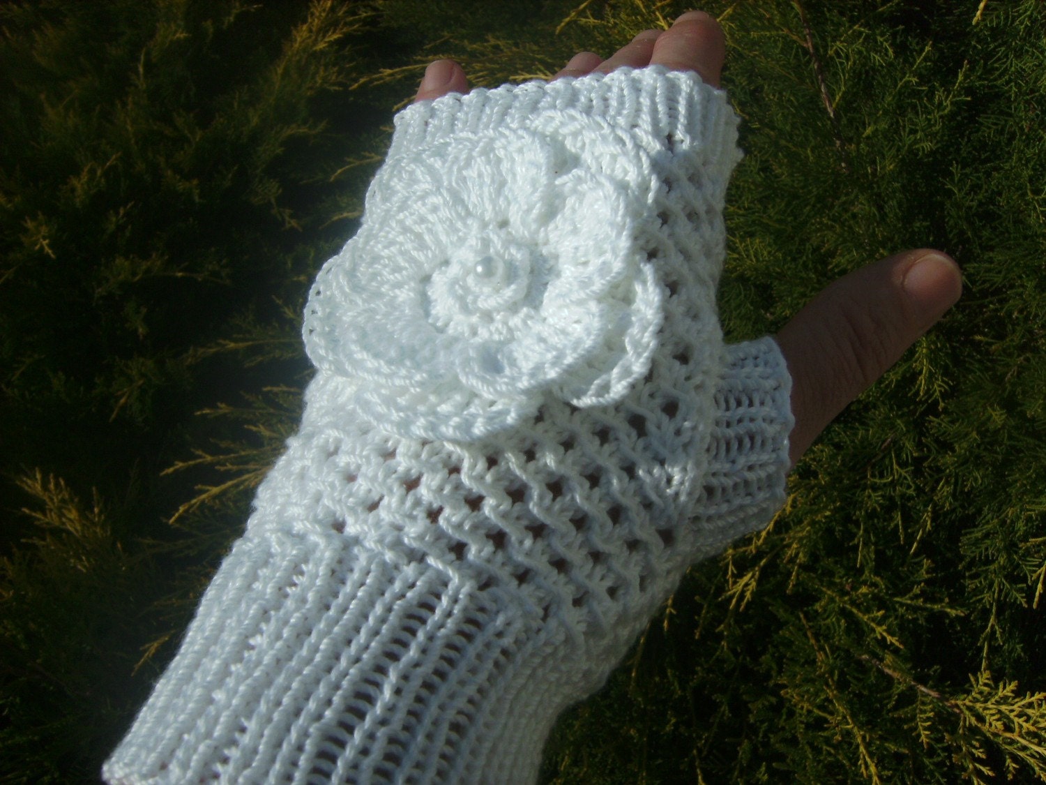 Hand Knit White Victorian Lace Fingerless Cotton Gloves Wristlets Gauntlets Mittens with Crochet Flower and Pearl