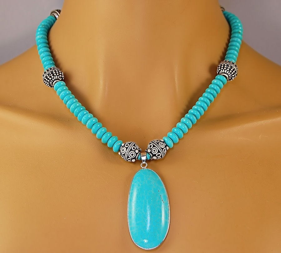 Howlite Pendant Tuquoise Necklace