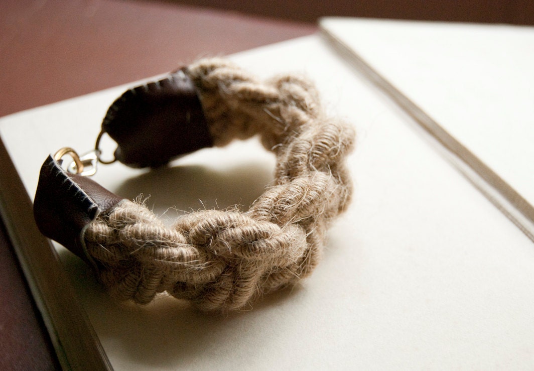 Extra-chunky nautical plaited ROPE BRACELET