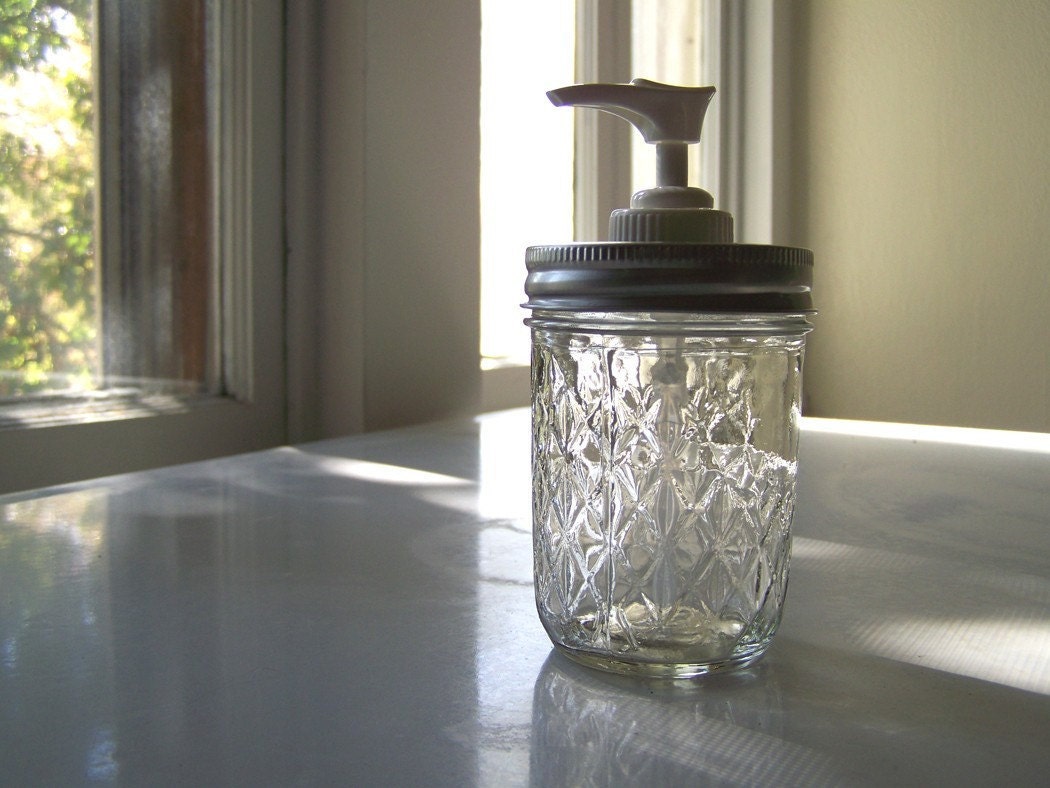 Quilted Soap or Lotion Dispenser--a half pint jelly jar with Best Performance pump