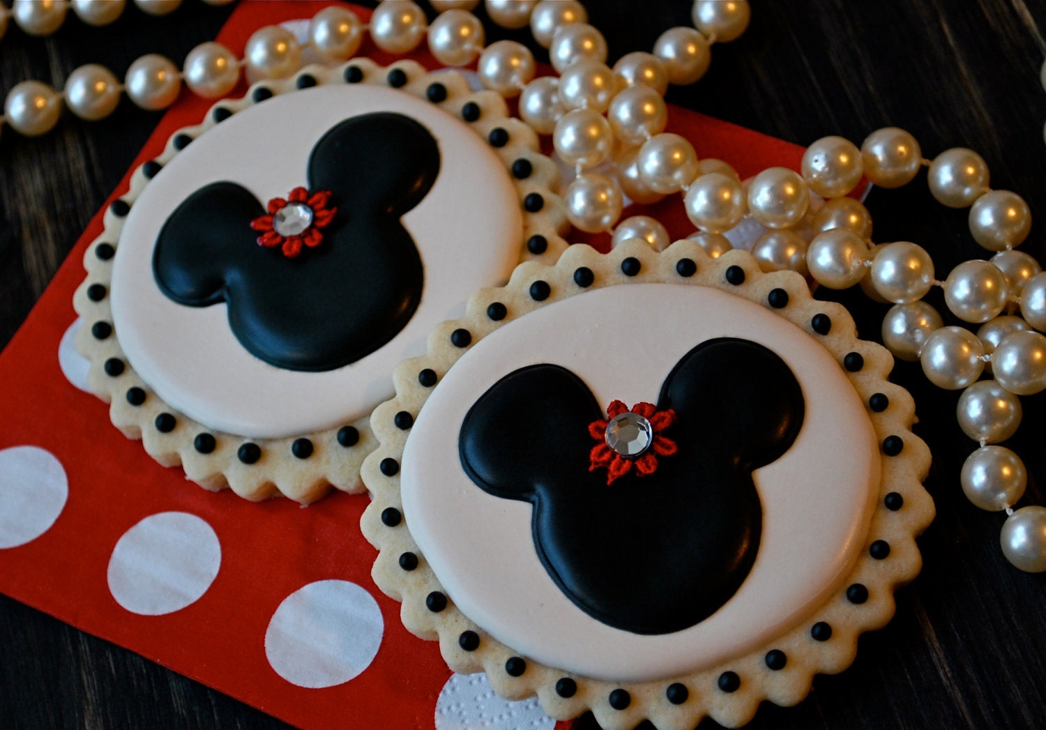 Minnie Mouse Decorated Sugar Cookies (12)