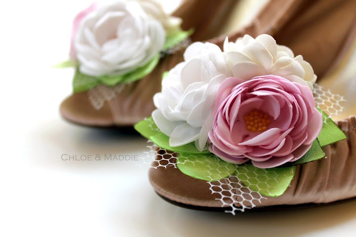 Blush Pink, cream and white fabric flowers shoe clips, shoe decoration (set of two) for wedding or special occasions or gifts