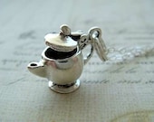TEA POT with Working Lid - Sterling Silver Charm