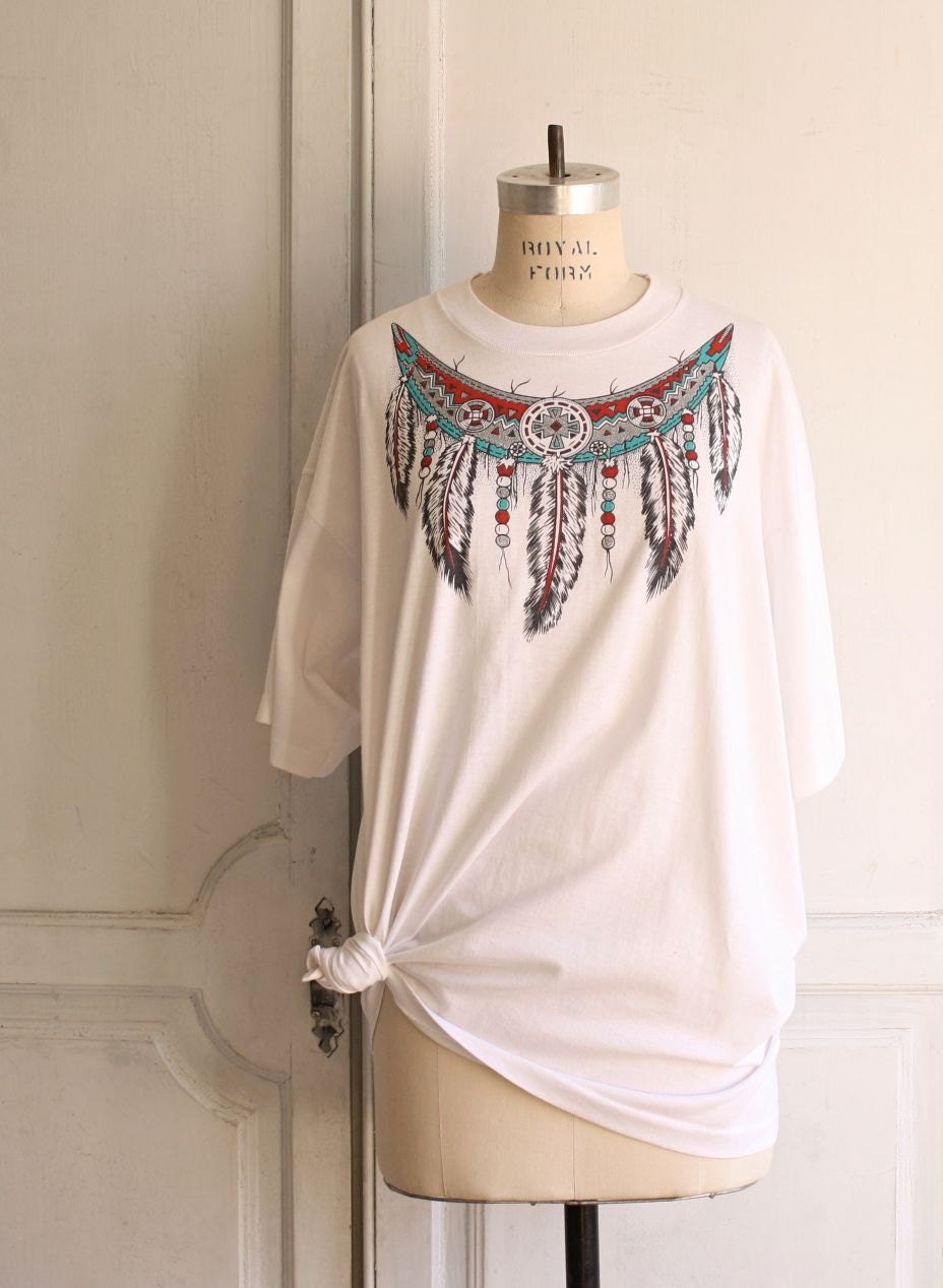 s a l e . indian headdress T shirt feather tee large