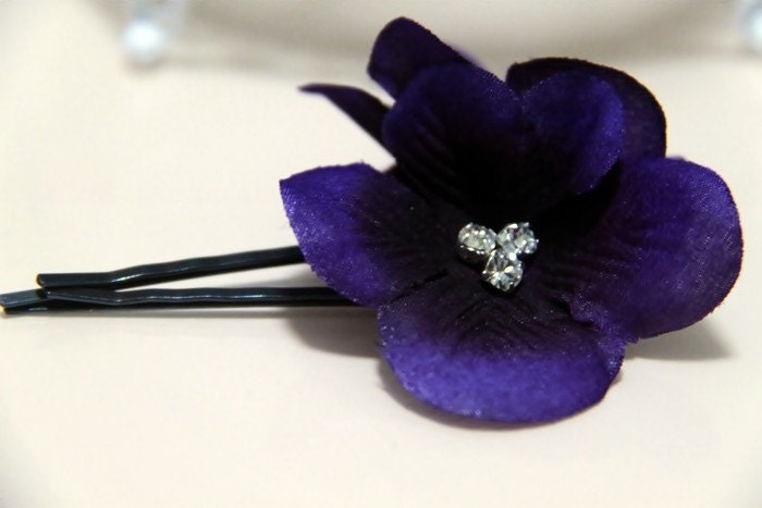 1 Pair of African Violets Hair Pins with Swarovski Elements Crystal Rhinestones on Japanese Steel Bobby Pins (Last Pair)
