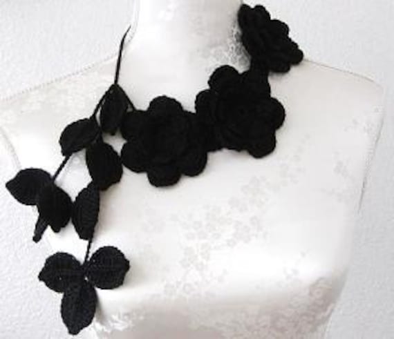 Elegance pure, Crochet Jewelry, Necklace in Black, Crocheted, Fall, Harvest, Handmade, Jewellery