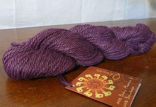 Qina knitting yarn - Baby alpaca and bamboo - worsted (mulberry)