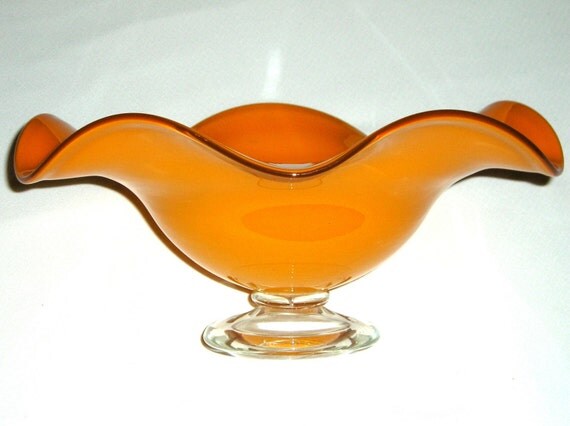 Vintage Hand Blown Art Deco Orange Glass Bowl by MothersVintage