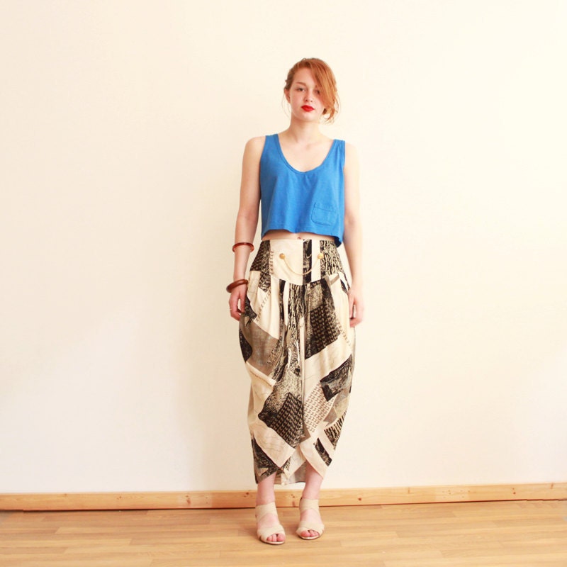 RESERVED ---Vintage 80s printed harem capri pants - women - small - medium