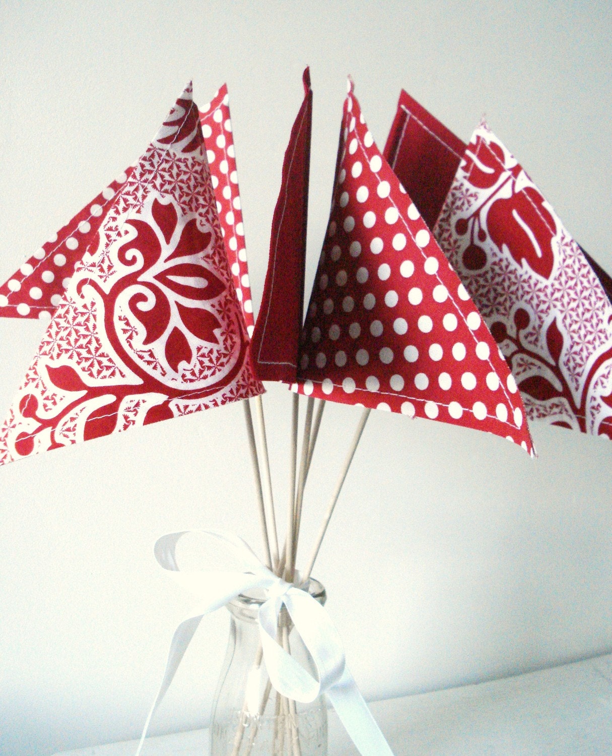 Party Pennants Set of 6 Red