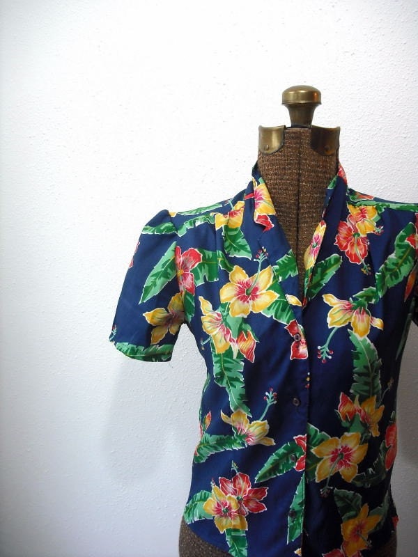 Fitted Vintage Hawaiian Dolly Puff Sleeve Blouse-S