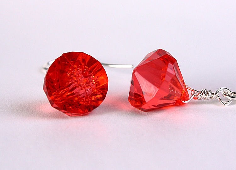 Red diamond shaped acrylic hypoallergenic surgical steel earrings (247) - Flat rate shipping
