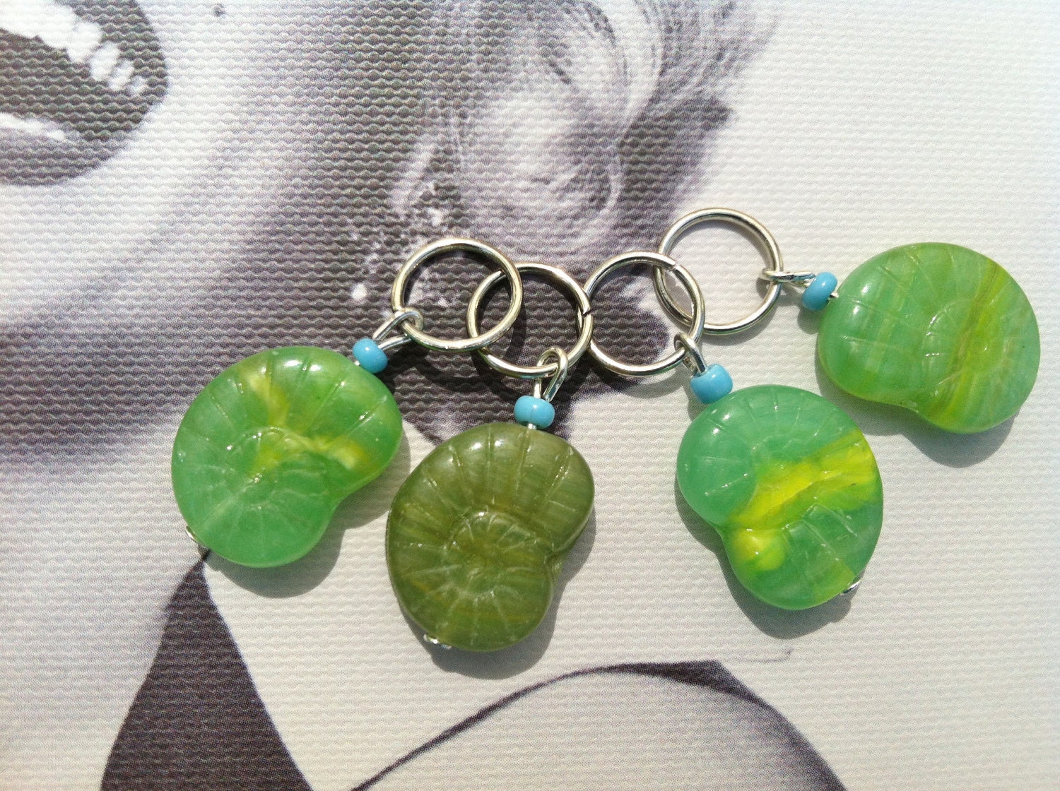 Stitch Markers - GLOW GIRL
