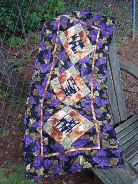Wine Bottles and Grapes Tablerunner - by Jackiesewingstudio