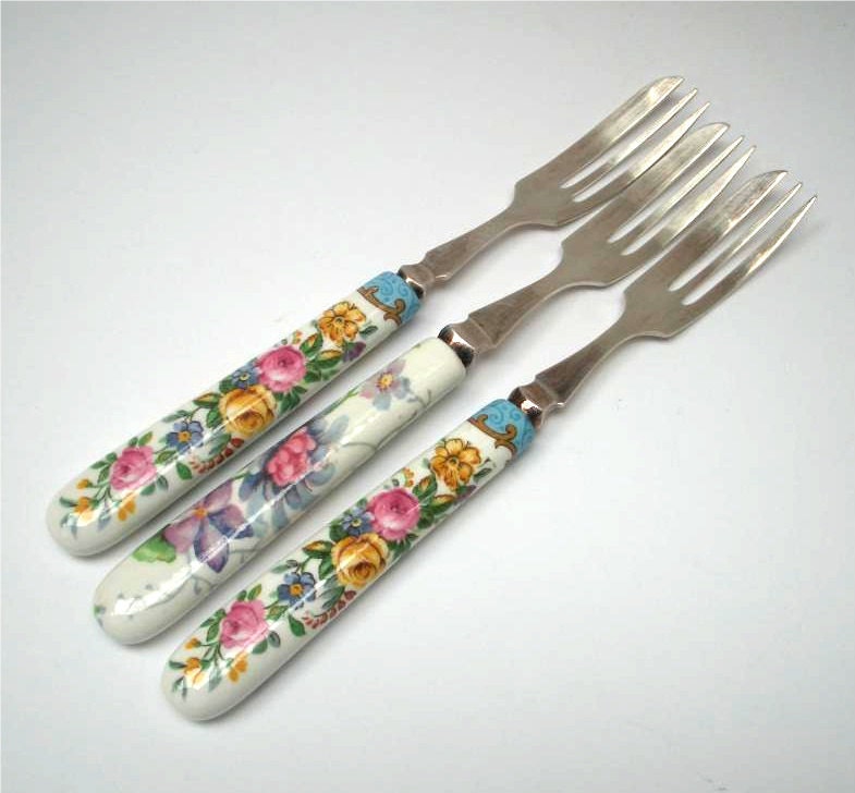 Vintage Flatware Pastry Forks Set of 3 Shabby by spanishangels