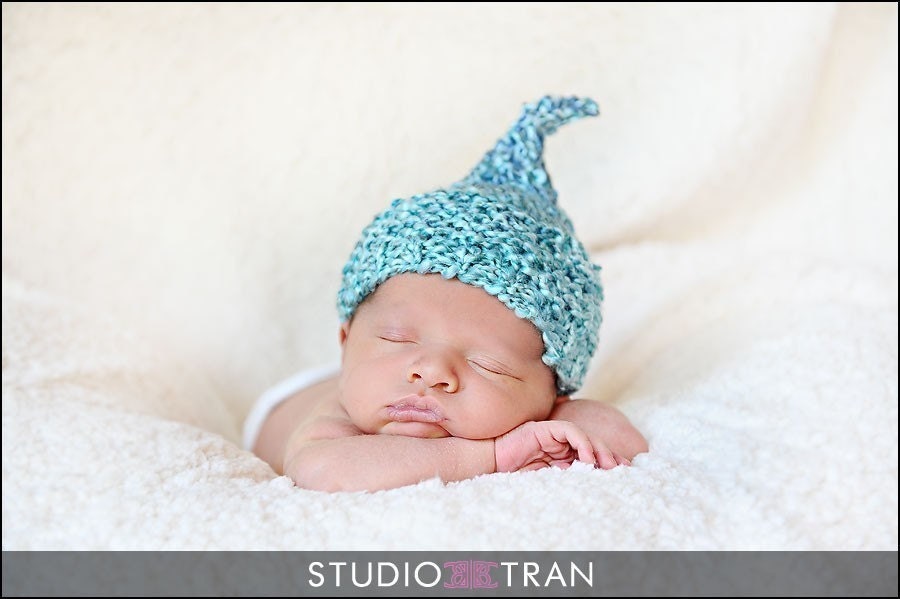 NEWBORN KNIT HAT Baby Elf Hat Infant Pixie Hat, Aqua Blue Yarn, Photography Prop