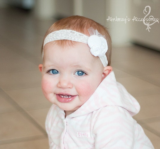 White Rosette with Feathers, Interchangeable Snap Accessory