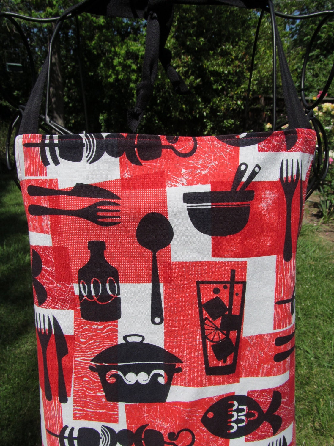 BBQ Apron - picnic themed