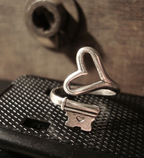 Valentine Ring Special, STEAMPUNK HEART Skeleton Key Ring, Gothic, Sterling Silver Ox Finish