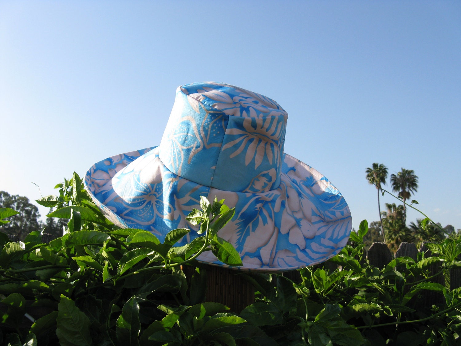 Wide Brim Sun Hat Tropical Floral Blue White Print Women