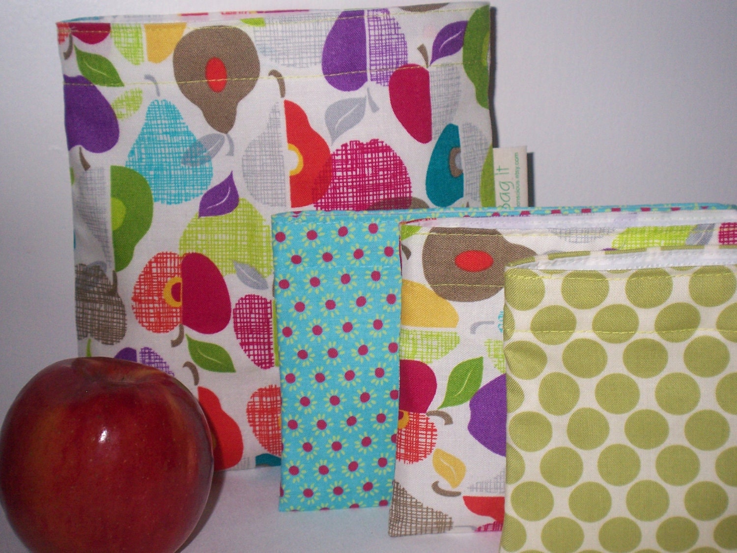 Organic cotton reusable sandwich and snack bag set - Apples and pears with snack bag of your choice