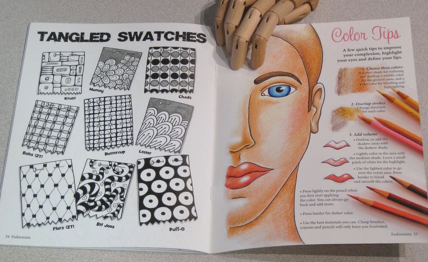 Tangled Fashionista - A Zentangle Coloring Book