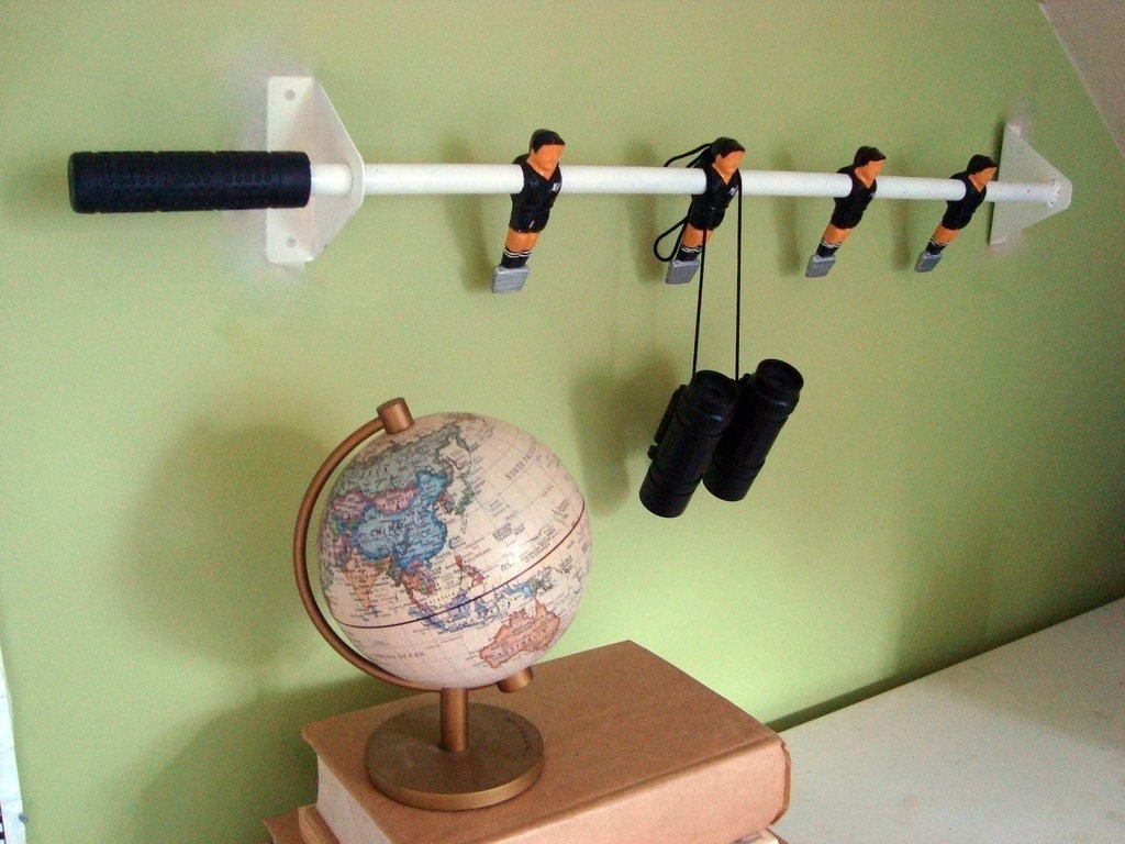 Customised sports hanger - for the fan of the house