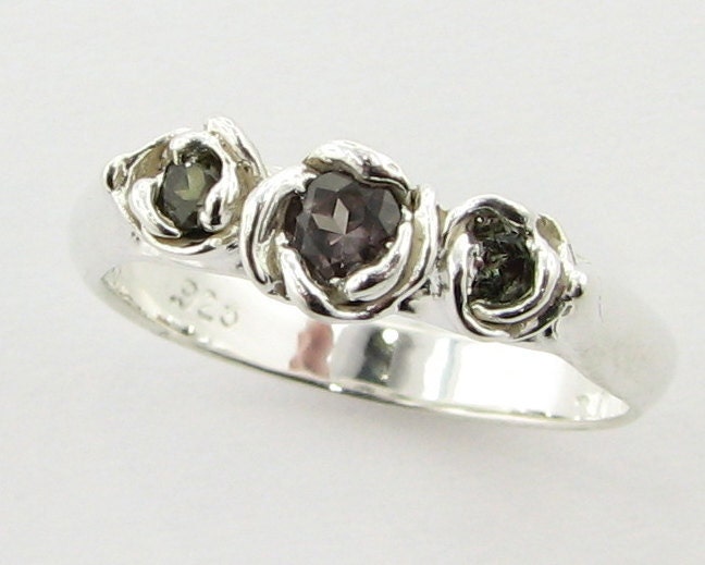 Trieste Roses II: Color Change Sapphire