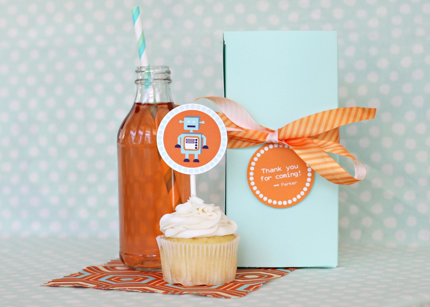 Printable Favor tag circles - robot