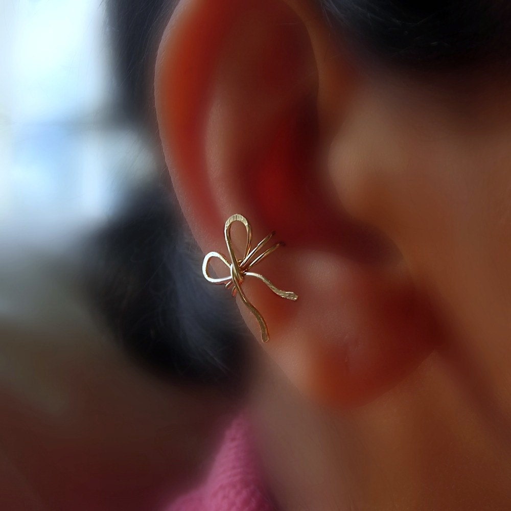Golden Bow Ear Cuff