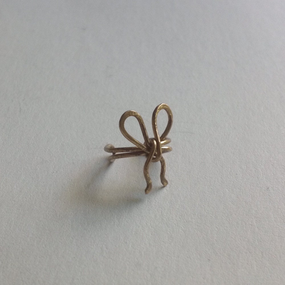 Golden Bow Ear Cuff