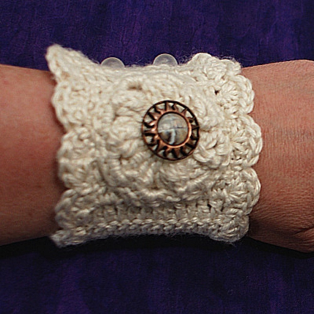 Items similar to Romantic Crochet Wrist Cuff PDF Pattern on Etsy