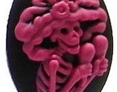 Katrina Cameo 25x18mm, set of 4 in Fuschia