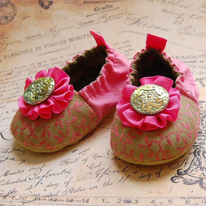 MARQUISE- baby shoes- size 4- Ready to ship