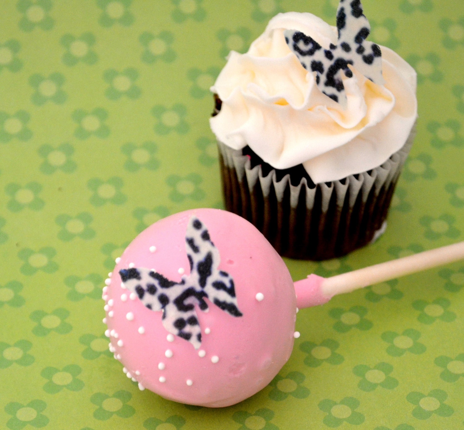 Edible Mini Butterflies - Leopard Print 2 dozen - Cake & Cupcake toppers - Food Accessories