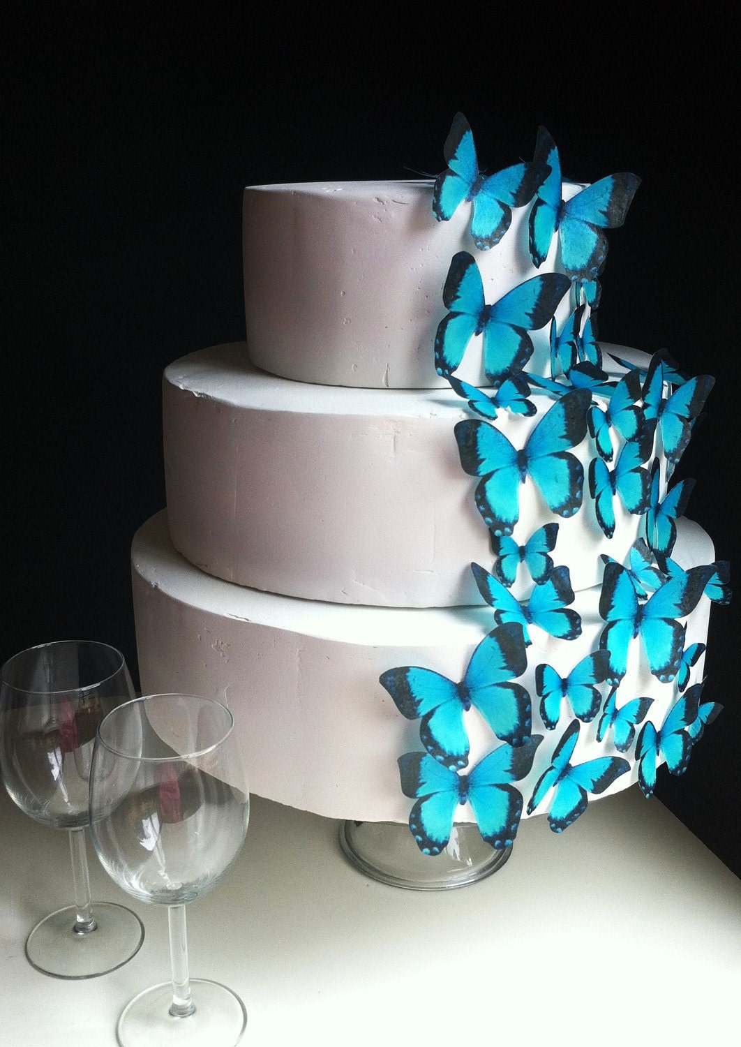 Edible Butterflies - Assorted Turqiouse set of 30 - Cake & Cupcake Toppers - Wedding Decoration